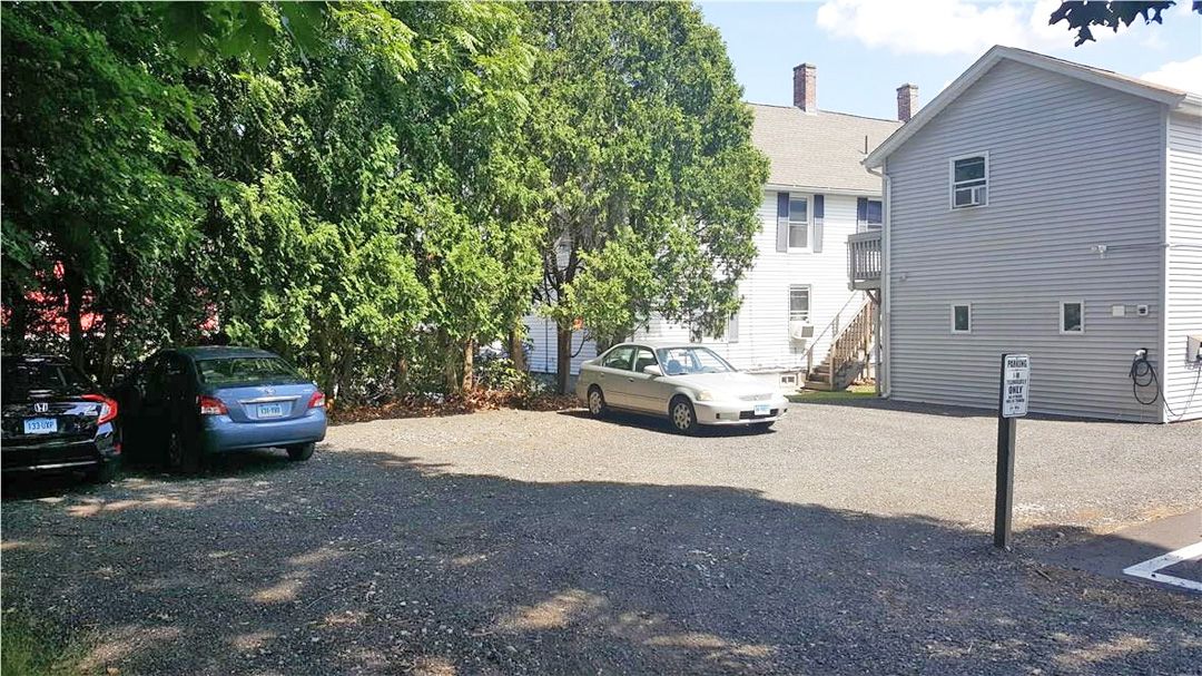 Free-Standing Office Building : 131 Providence St., Norwich, CT 06360